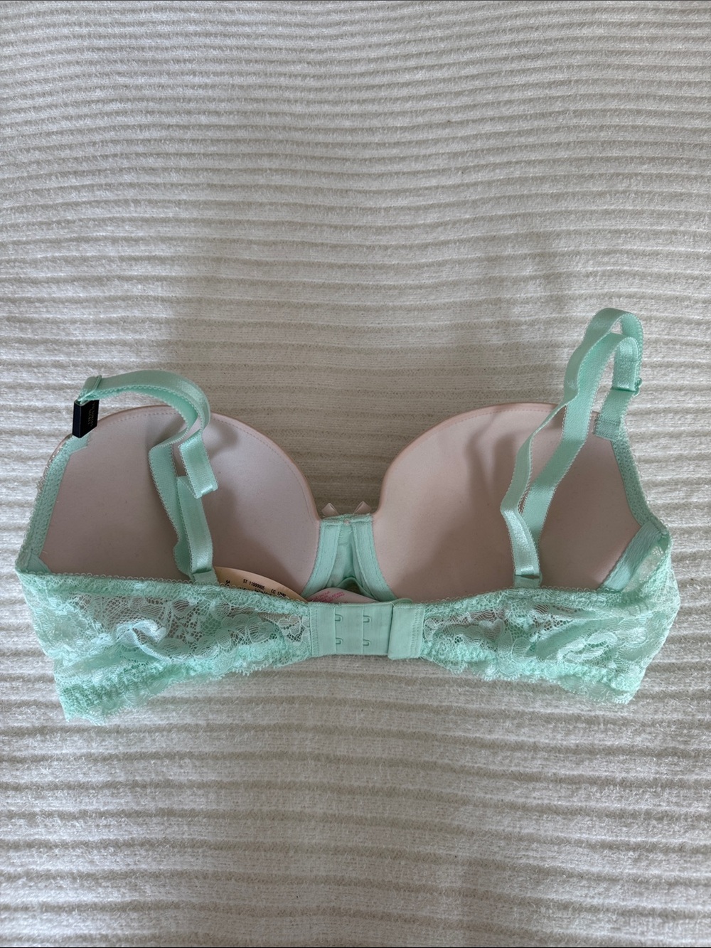 Victoria's Secret Mint Green and Light Pink Lace Push-Up Bra - Picture 3 of 4